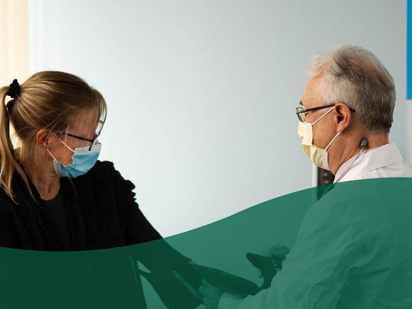 patient and doctor with masks on